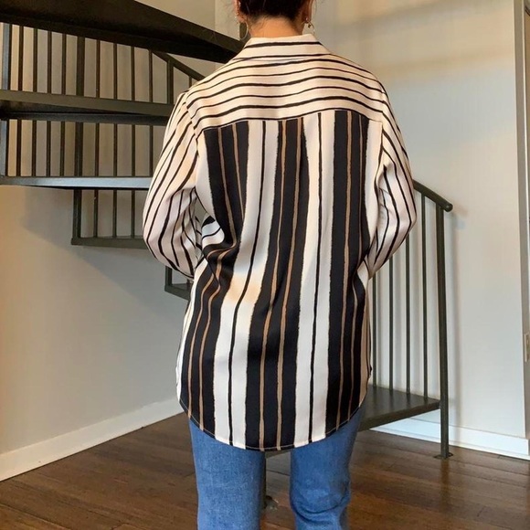 Silky button down top - Picture 2 of 2